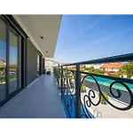 4 Bedroom Stunning In Murter