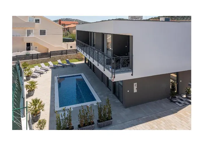 4 Bedroom Stunning In Σπίτι διακοπών