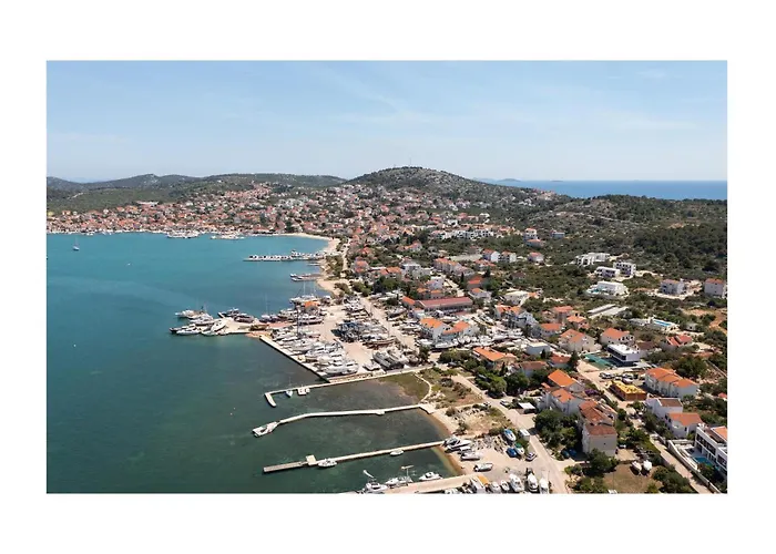 Σπίτι διακοπών 4 Bedroom Stunning In