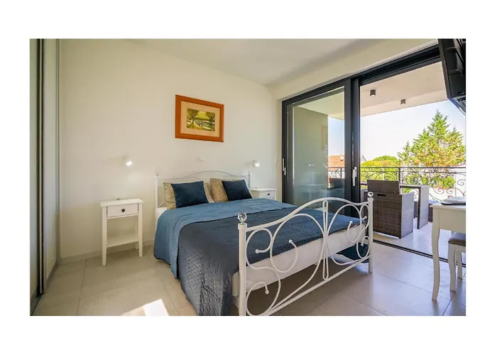 4 Bedroom Stunning In 度假居